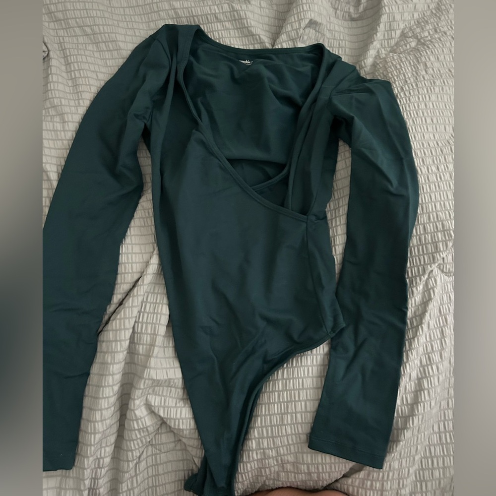 Abercrombie green body suit size xs